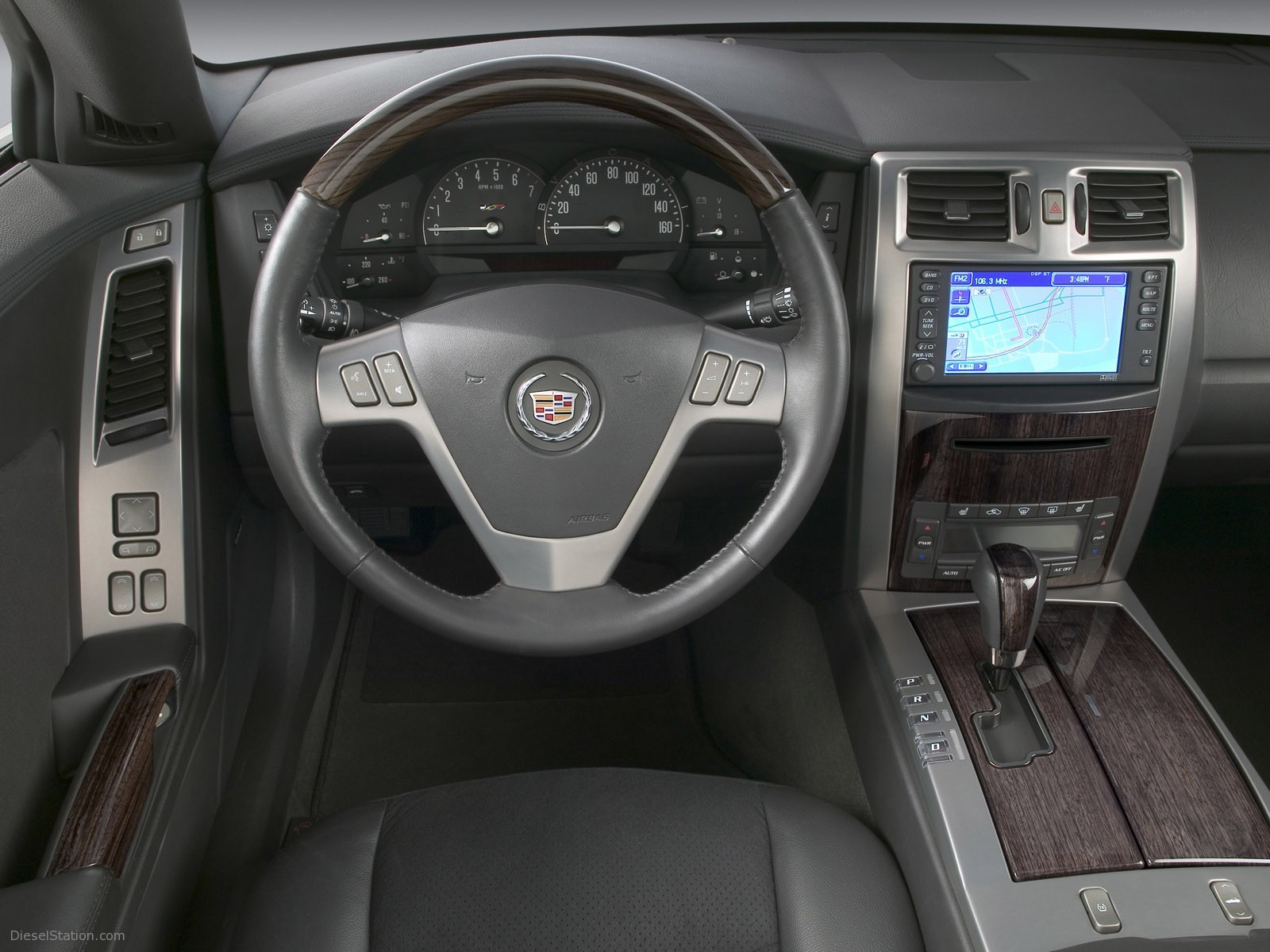 Cadillac XLR V
